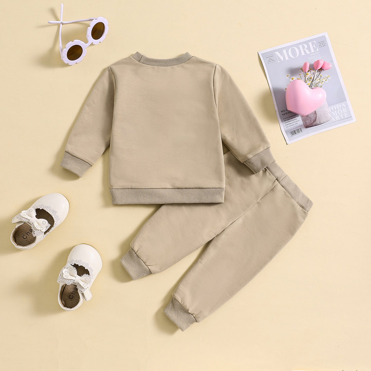 アプリコットカラー上下セットの平置きイメージ