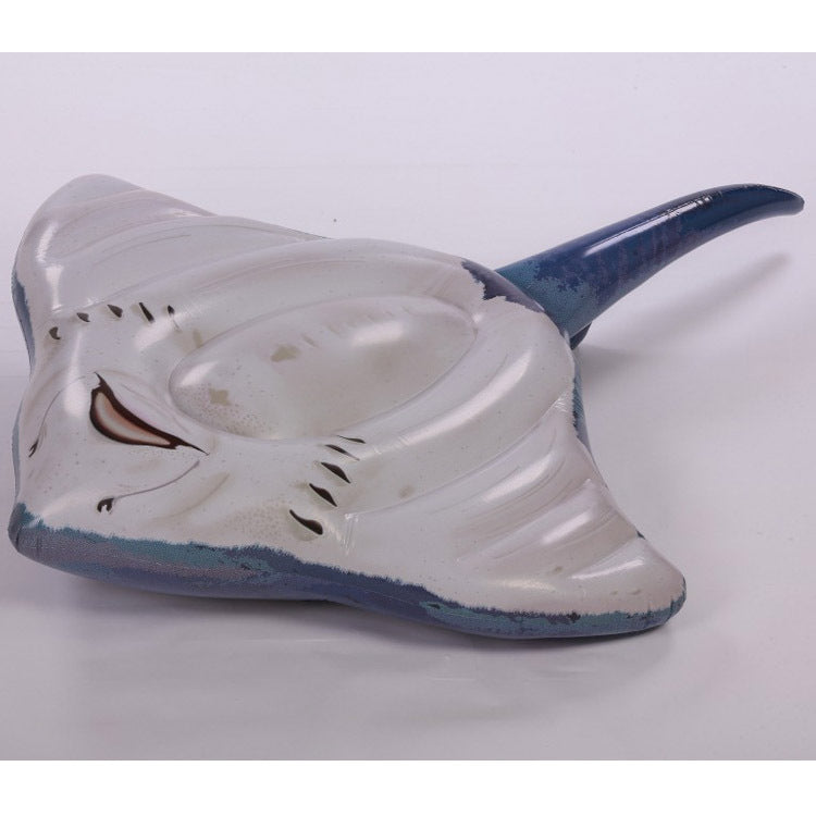 3歳以上 キッズ向け スティングレイ型ライドオンフロート(ハンドル付き)リアル両面プリント PVC0.25mm ブルー