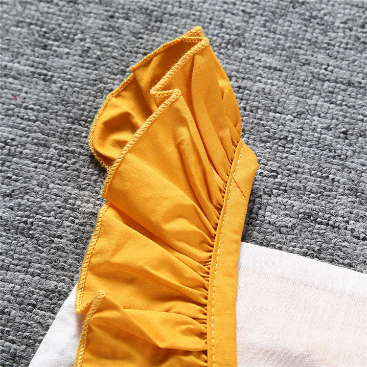 秋冬にも使えるマスタード色のナチュラルスタイル