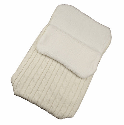 ホワイトの封筒型フットマフ 38×68cm(ベビーカー防寒カバー)