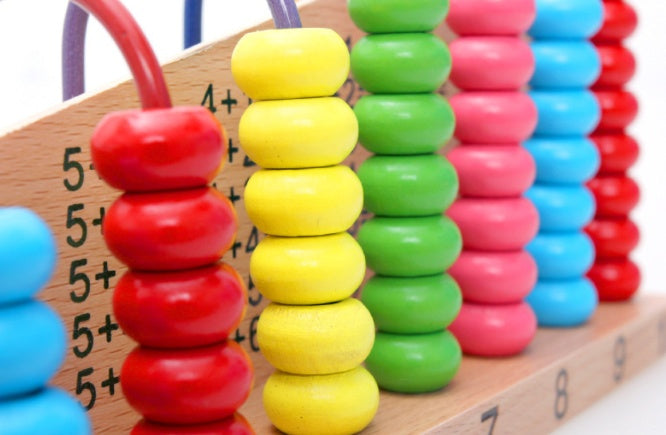 木製計算ビーズ 知育教材 全体構成 ナチュラル背景