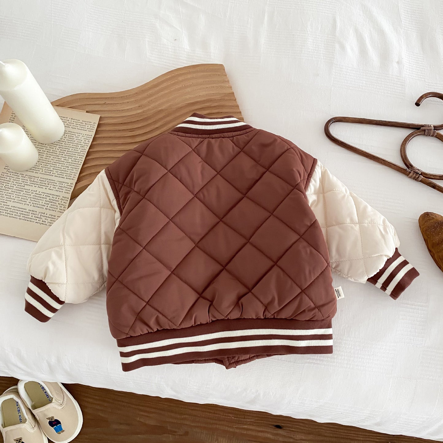 クマデザインのカジュアルアウター