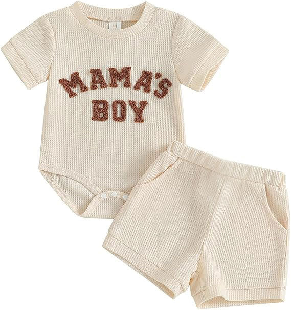 さらっと涼しい凹凸ワッフル風が心地いい 男の子半袖ロンパース&ショートパンツセット MAMA'S BOYロゴ ポリエステル 1〜12ヶ月