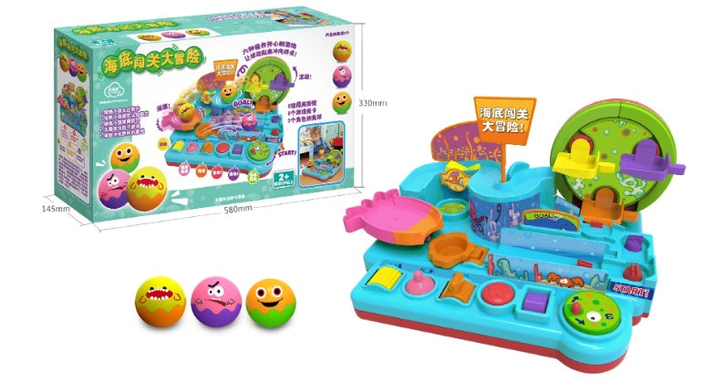 ターコイズカラーのコンソールトラック本体と海底アドベンチャーテーマのパッケージ箱 さらに表情付きボール3個が並んだセット内容イメージ画像