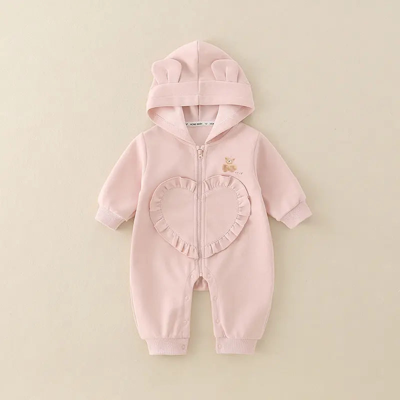 ジップアップ部分のディテールを強調した写真