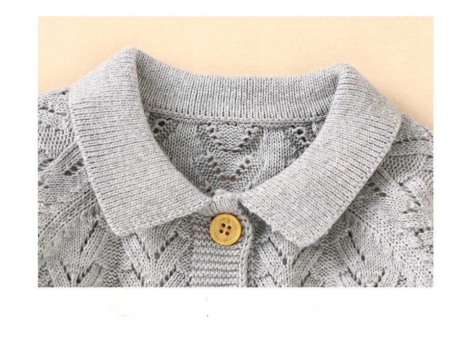 春秋用ベビーウェア襟付きデザイン
