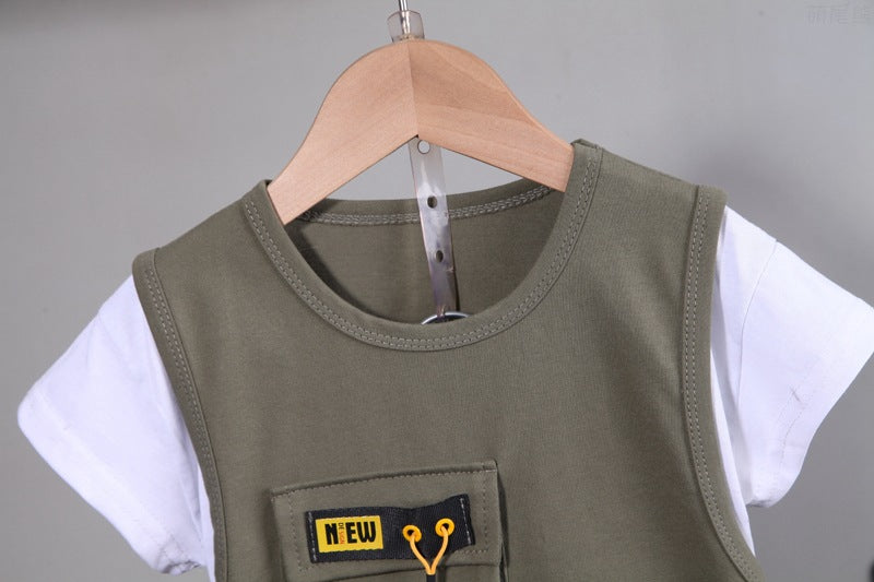 軽やかに動ける 男の子半袖セットアップ レイヤード風ベストデザイン 無地切り替え コットン95% ショートパンツ 80〜120cm