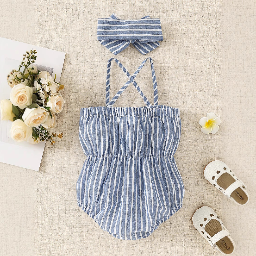 涼しく可愛くおめかしできる 女の子サロペットロンパース ブルー×ホワイトストライプ 大きめリボン ポリエステル ノースリーブ ヘアバンド付き 1〜24ヶ月