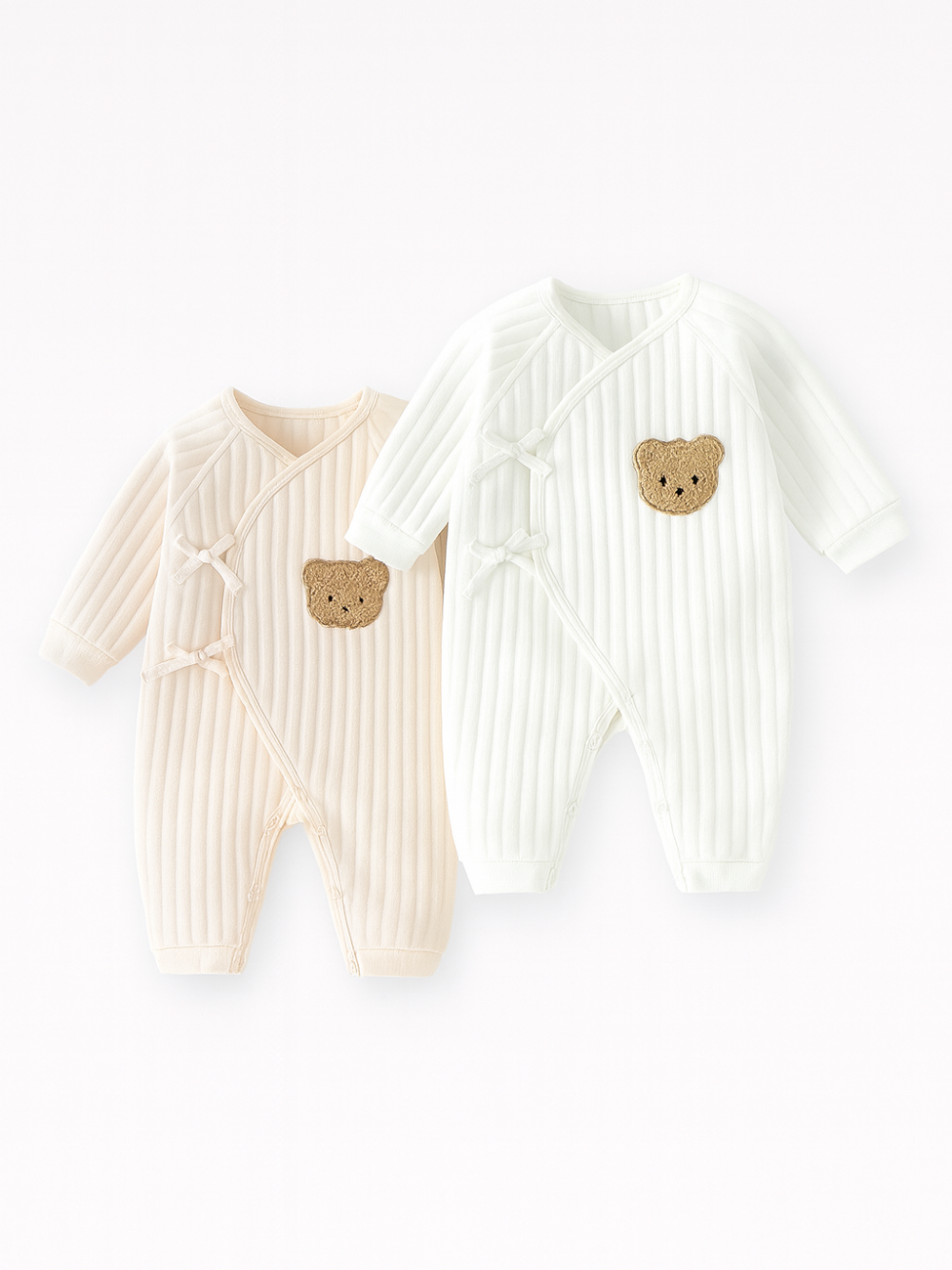 三層構造コットンの前開きベビーカバーオール白
