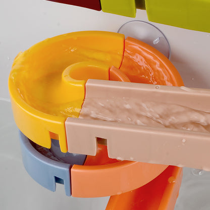 水の流れでギアが回転する仕掛け付きウォータートイのディテール写真
