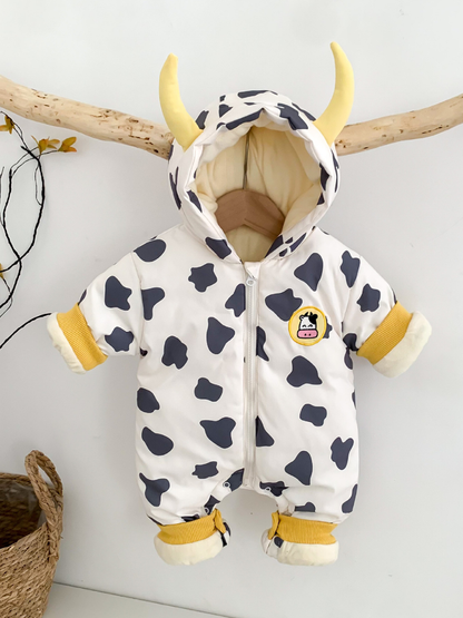 アニマル柄中綿フード付きベビージャンプスーツの正面シルエット
