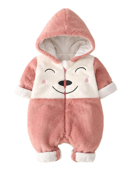 濃いピンクカラーのアニマルフェイス付き中綿ベビーカバーオール 正面デザイン
