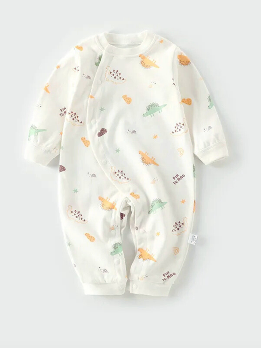 ドラゴン柄プリントが目を引くコットン長袖ベビーカバーオールの正面イメージ
