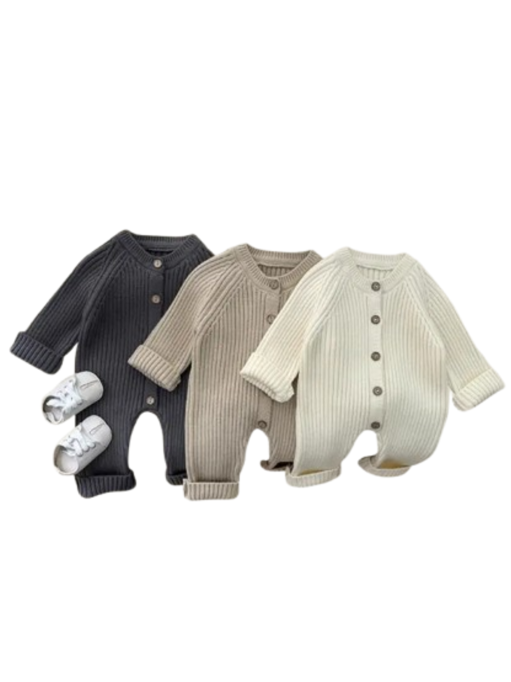 厚手リブ編み長袖ニットベビーロンパース3枚が正面から並んだフラットレイ写真
