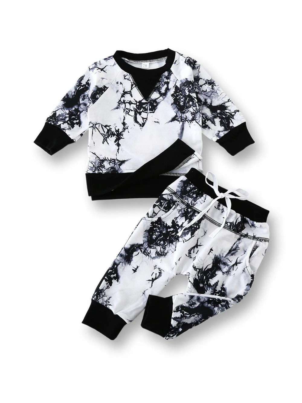 ブラック系カモフラ柄トレーナーとロングパンツの子ども用2点セット正面
