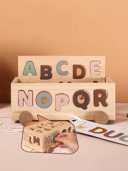 木製アルファベットレターカー 文字ブロック付き全体イメージ ABCDEとNOPQRの積み上げ
