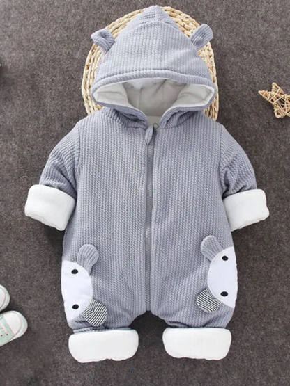 グレーのうさ耳フード付きベビーカバーオールの全体デザイン
