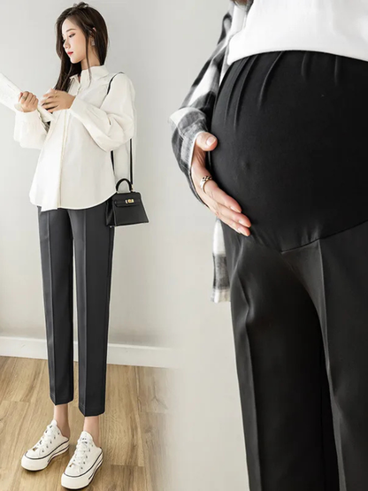 マタニティクロップドパンツ ブラック モデル着用 全身正面
