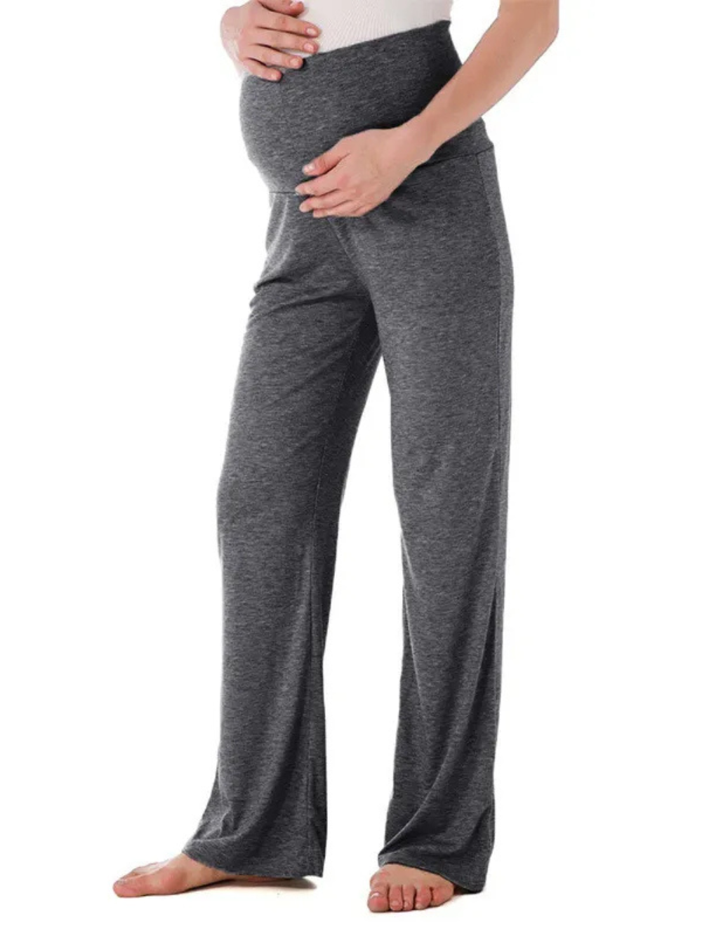 マタニティロングパンツの全身着用イメージ
