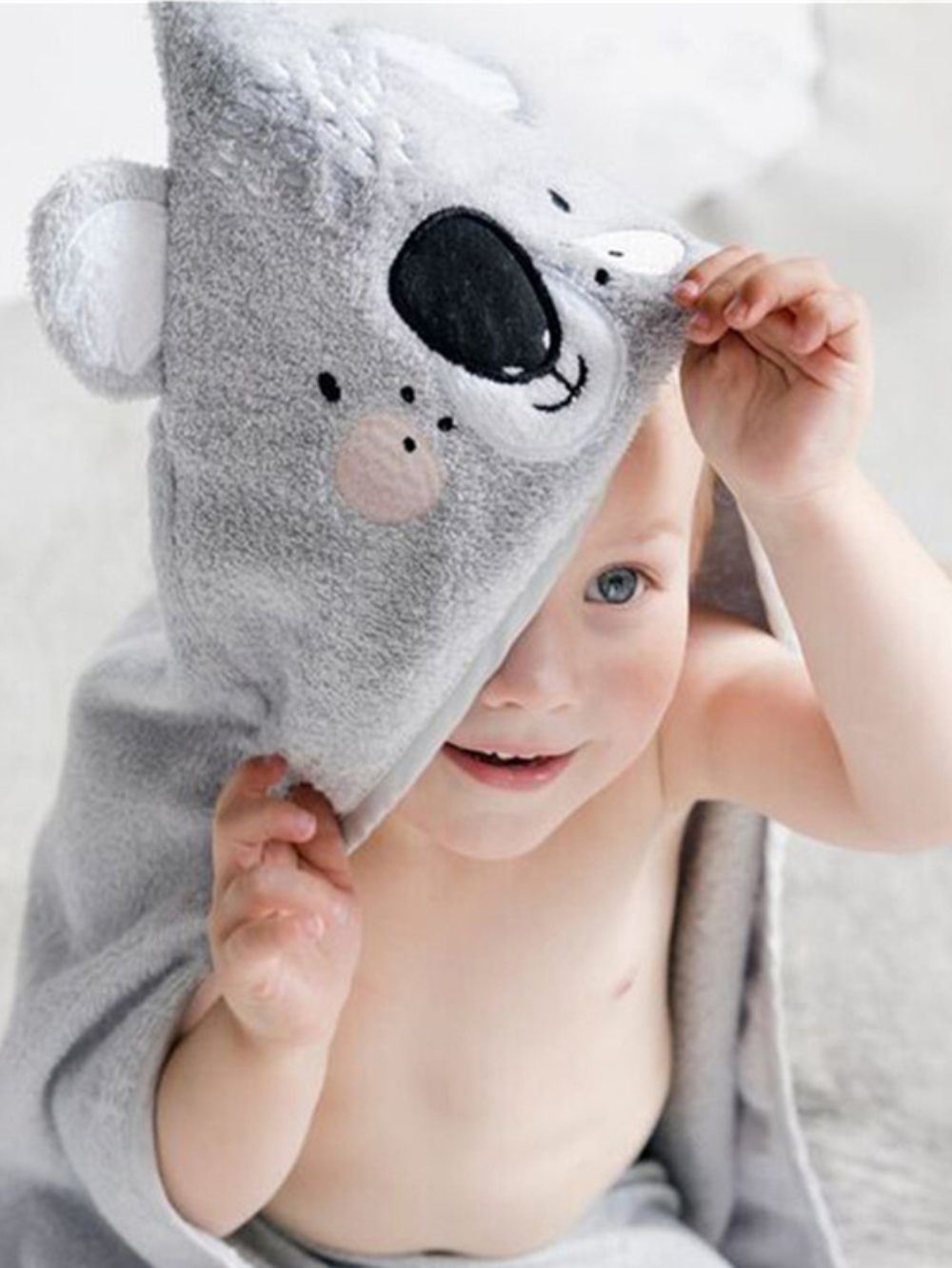 動物フード付きベビーバスタオル 着用イメージ フードアップ（超吸水マイクロファイバー・フードタオル）
