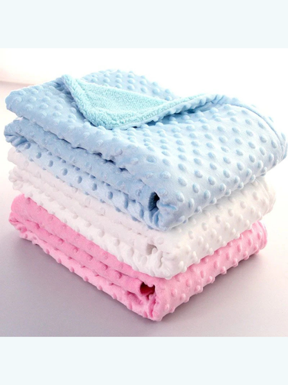 ポーラードット二重層ベビーブランケット 折りたたみ重ね置き（ブルー・ホワイト・ピンク）

