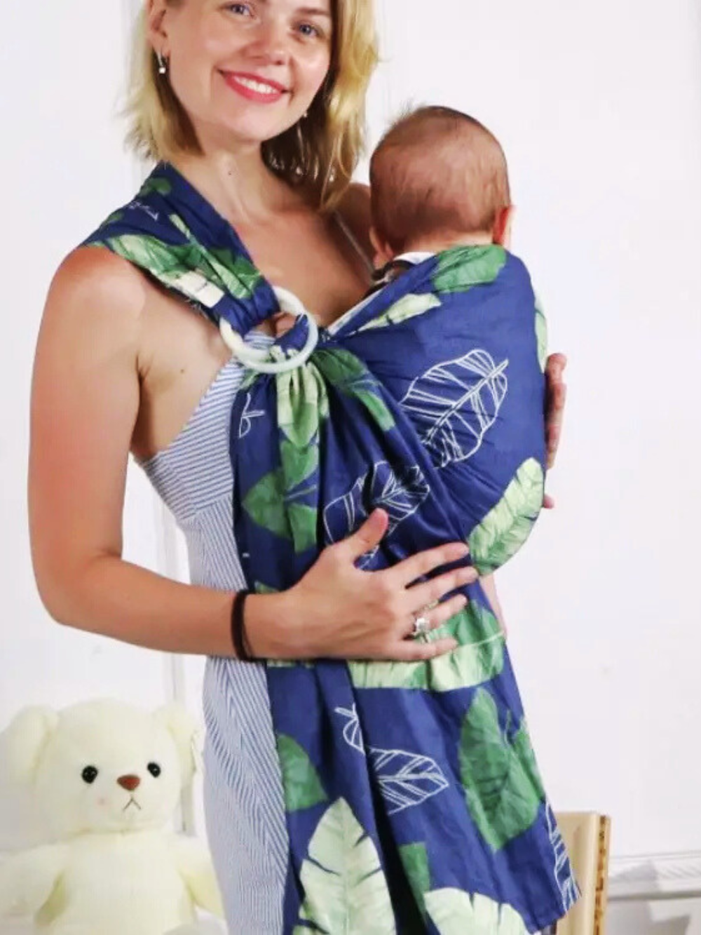 ロータスリーフ柄のベビー用リングスリング抱っこ紐（表紙メイン画像・リングスリング 抱っこ紐）
