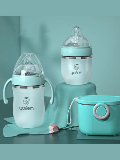 取っ手付き耐熱哺乳瓶 ピンク・グリーン 2色イメージ（哺乳瓶）
