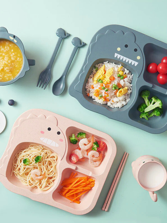 恐竜モチーフの仕切り付きベビープレートとスプーン・フォークセット（ベビー食器）
