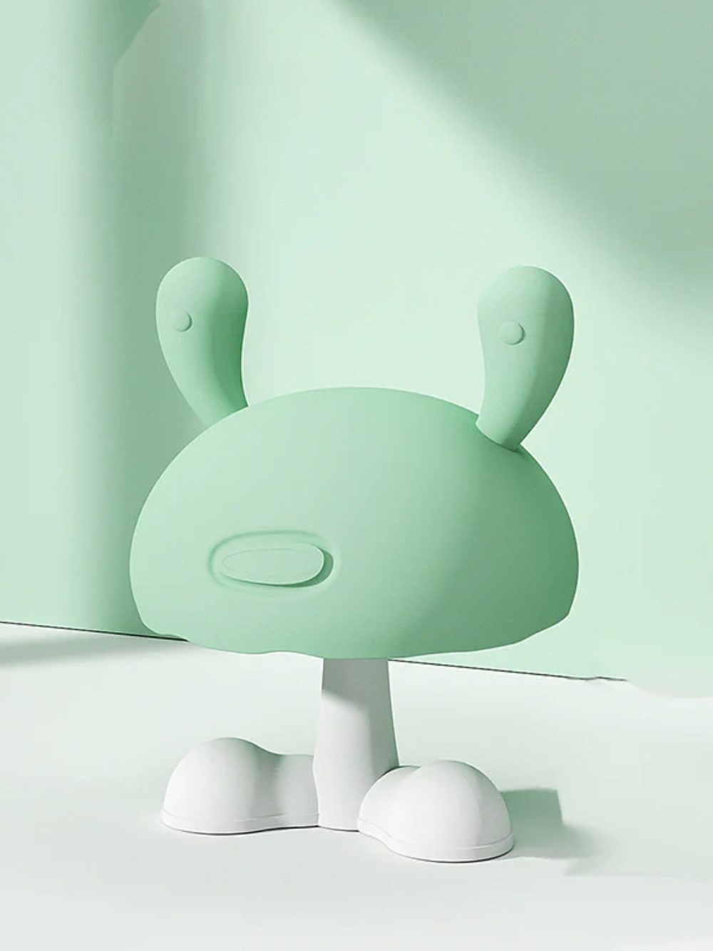 キノコ型シリコン歯固め（グリーン）スタジオ撮影の正面イメージ
