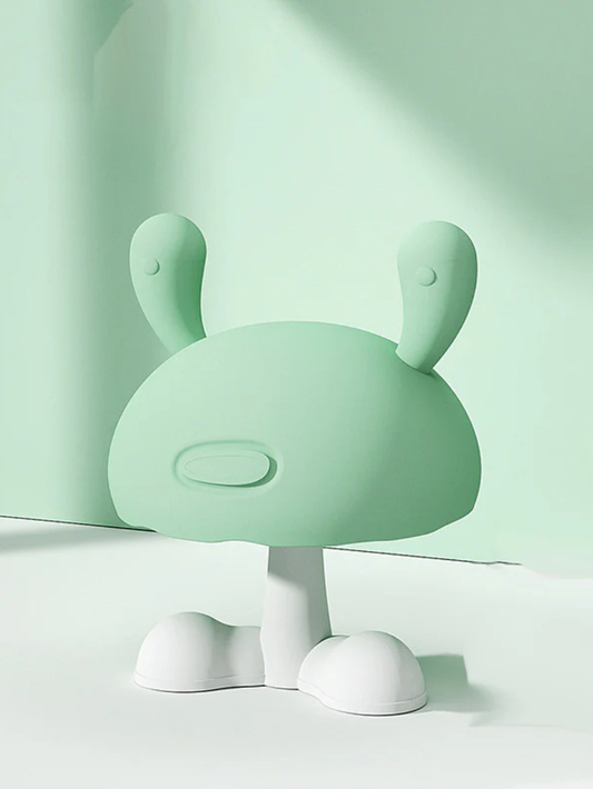 キノコ型シリコン歯固め（グリーン）スタジオ撮影の正面イメージ
