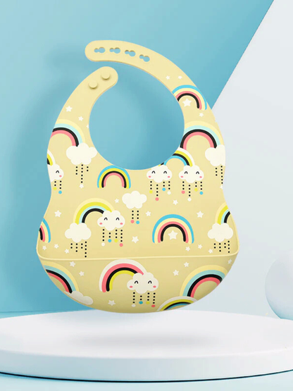 レインボー＆クラウド柄のベビー用シリコンお食事ビブ 立体ポケット付き（食べこぼし対策）
