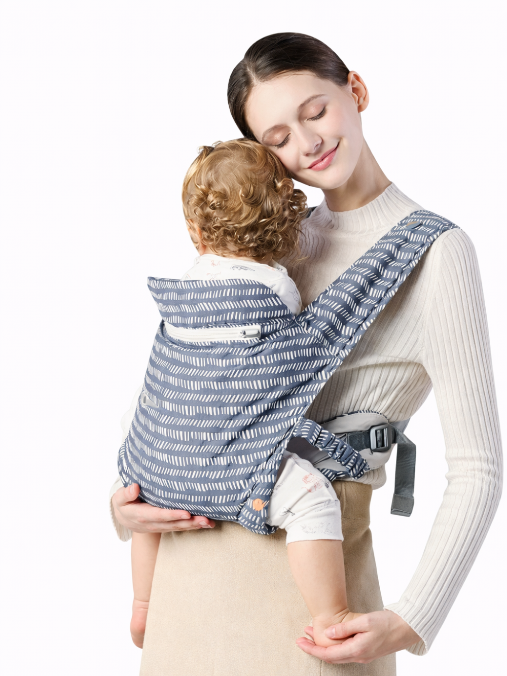 体に沿うフィット感が分かる着用イメージ（抱っこ紐）
