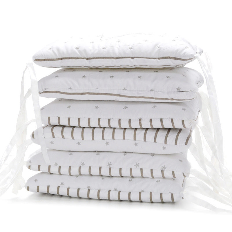 かわいい星柄刺繍のベビーバンパー
