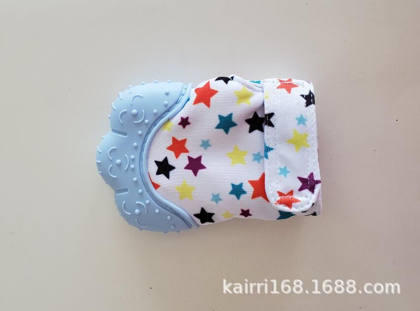 スター柄の歯固めミトングローブ ライトブルー（歯固め おすすめ）
