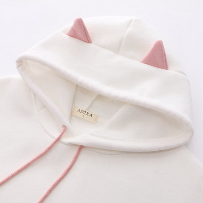 フード付きプルオーバー
