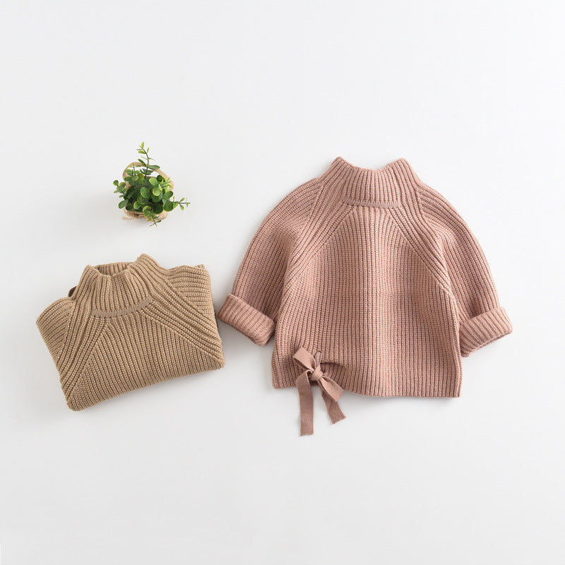 ふんわり柔らかい女児用ニットトップス
