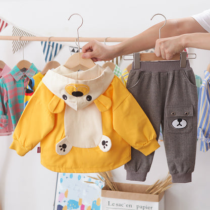 フードと首元ステッチのクローズアップ
