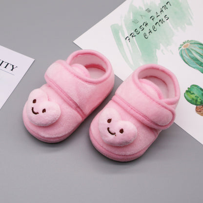 刺繍カートゥーンモチーフのアップショット
