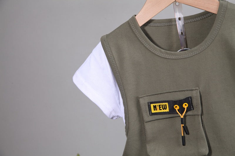 軽やかに動ける 男の子半袖セットアップ レイヤード風ベストデザイン 無地切り替え コットン95% ショートパンツ 80〜120cm