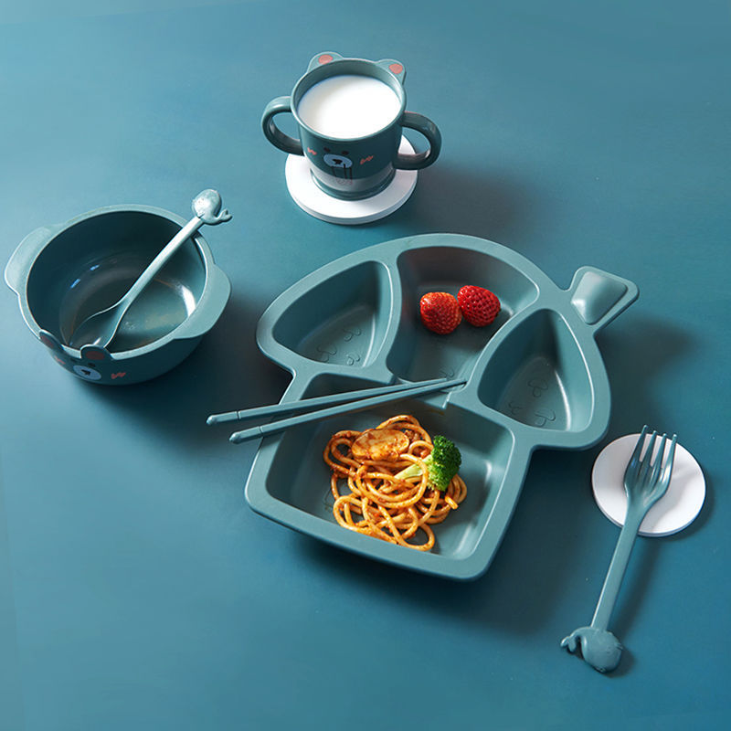 バリエーション展開の食器セット（プレートセット）
