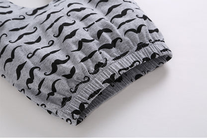 やわらかニットで秋も心地いい 男の子ベビー長袖ロンパース3点セット ひげ柄サスペンダー風プリント コットン 60~100cm