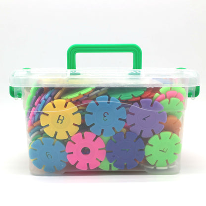 コンテナボックスと袋入りタイプの2種類のパッケージを並べた比較画像
