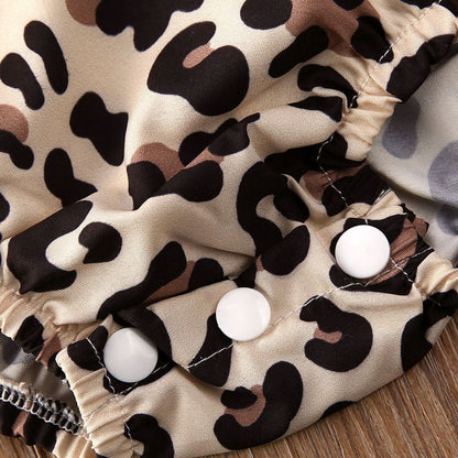 写真映えしておめかしが簡単に決まる 女の子ベビーロンパース サスペンダー風フリル ノースリーブ レオパード柄 コットン95% 70~100cm