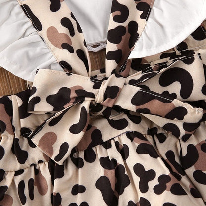 写真映えしておめかしが簡単に決まる 女の子ベビーロンパース サスペンダー風フリル ノースリーブ レオパード柄 コットン95% 70~100cm