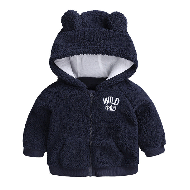 耳付きフードとWILD Babyロゴ刺繍入りネイビーカラーベビージャケット前面
