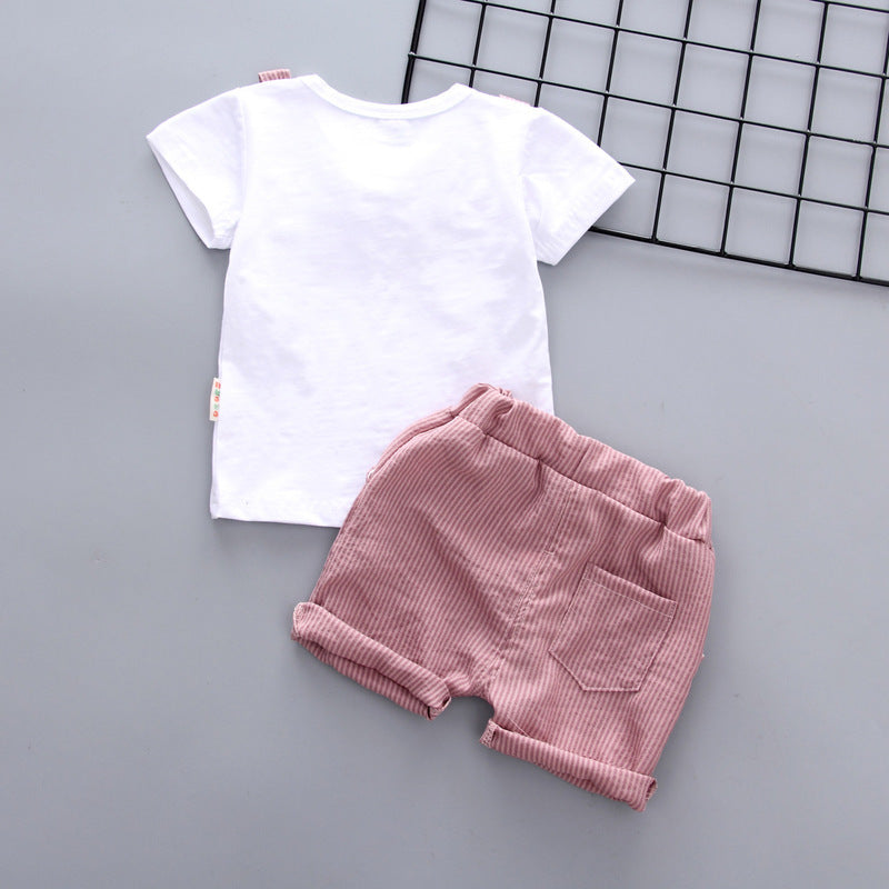 きちんと見えで夏のおでかけが決まる 男の子ベビー半袖セットアップ 蝶ネクタイ風Tシャツ サスペンダー風ショートパンツ 薄手 80~110cm