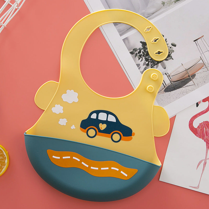 カー柄のベビー用シリコンお食事ビブ 立体ポケット付き（食べこぼし対策）
