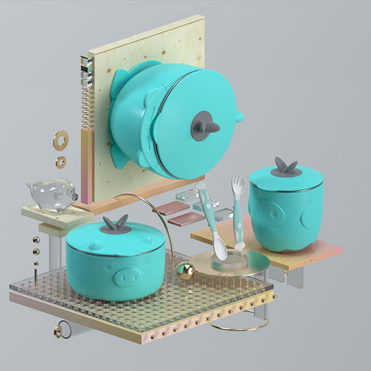 ブルーのベビーボウルとカップとスプーンをスタンドの上に展示した斜め上からの画像（ステンレスベビー食器セット）
