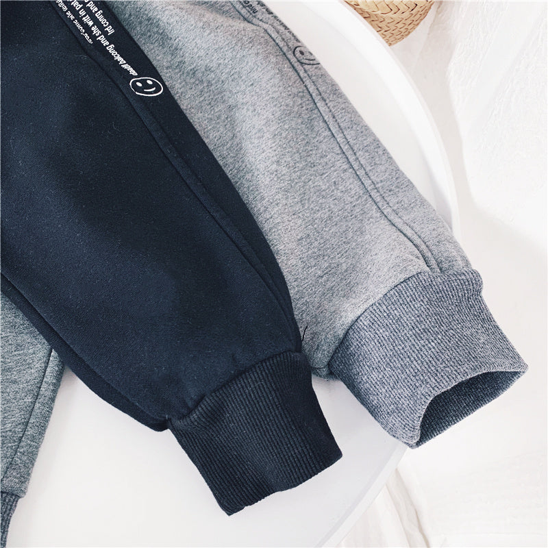 厚手フリース素材のディテール
