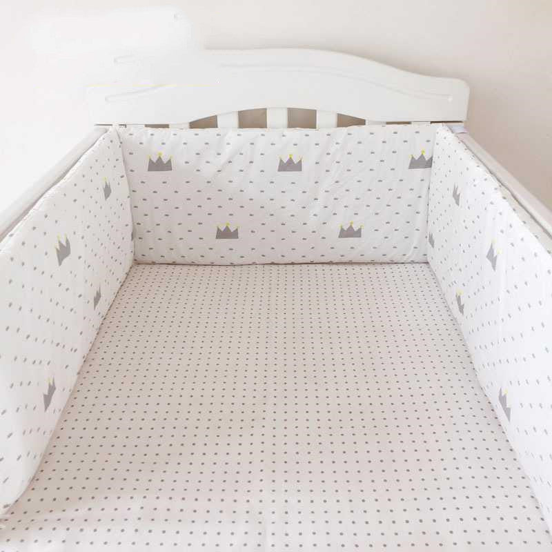 ツイル織りコットン生地のベビークッション
